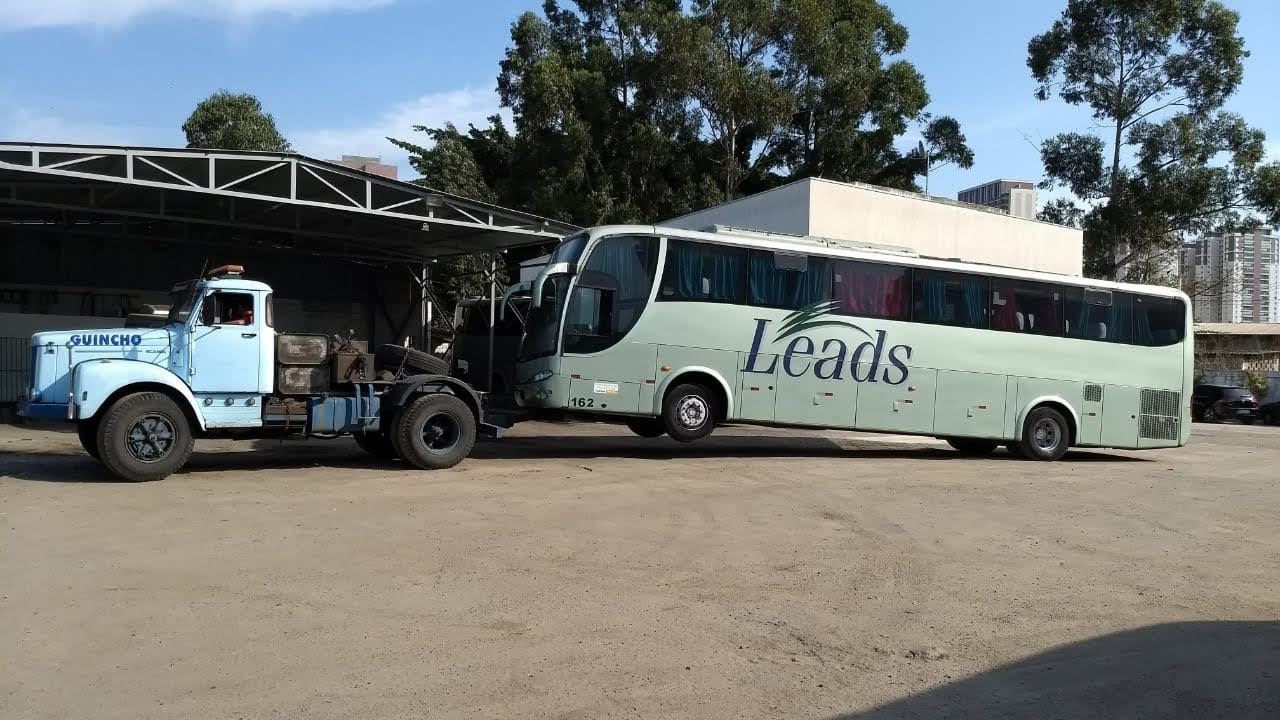 Guincho Bittencourt — reboque de ônibus pesado